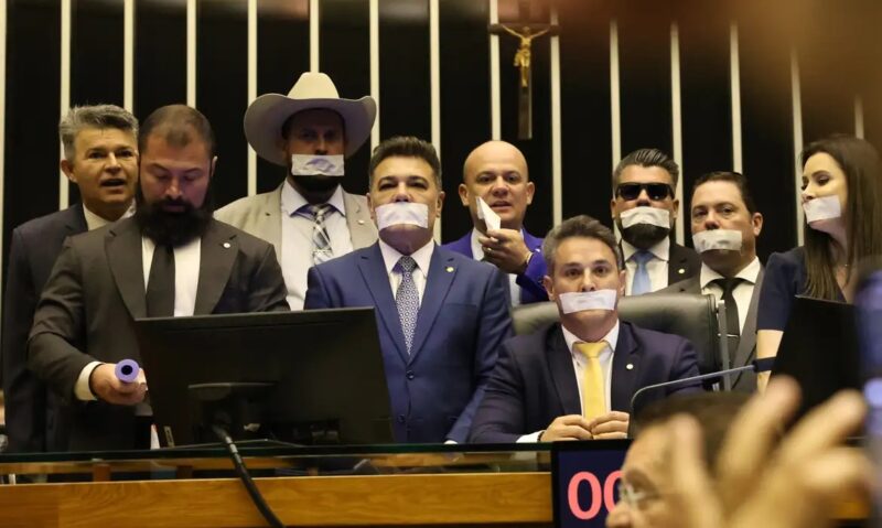 Brasília – Conselho de Ética abre processo contra deputados envolvidos em motim