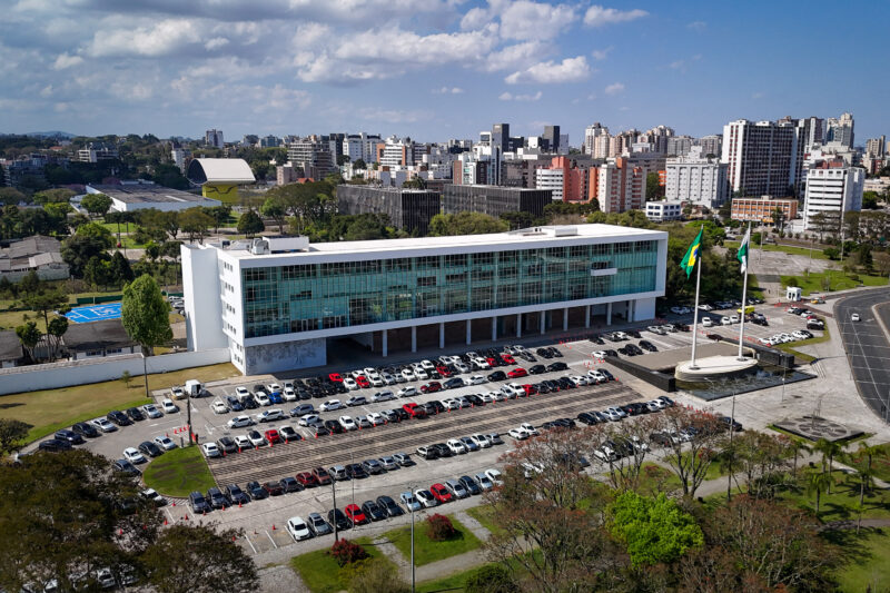 Paraná – Com recorde de investimentos, Governo encaminha LOA de R$ 81,6 bilhões  Assembleia