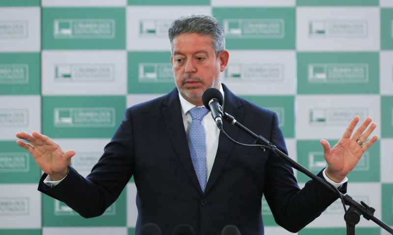 Brasília – Lira prevê votação da isenção do IR até dezembro na Câmara