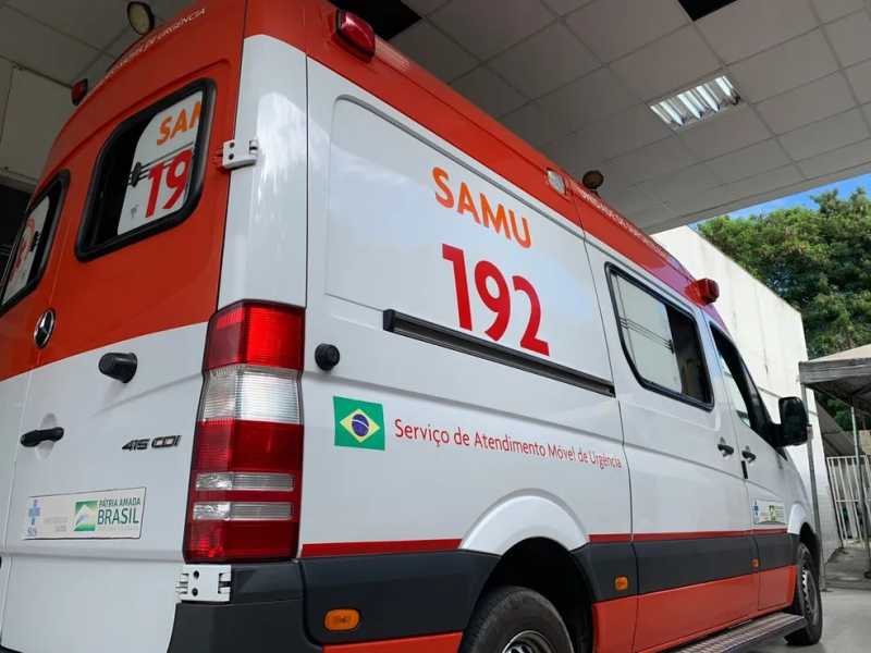 Segurança – Jovem morre após passar mal em viagem de ônibus, e socorristas encontram 26 iPhones colados ao corpo dela, no PR