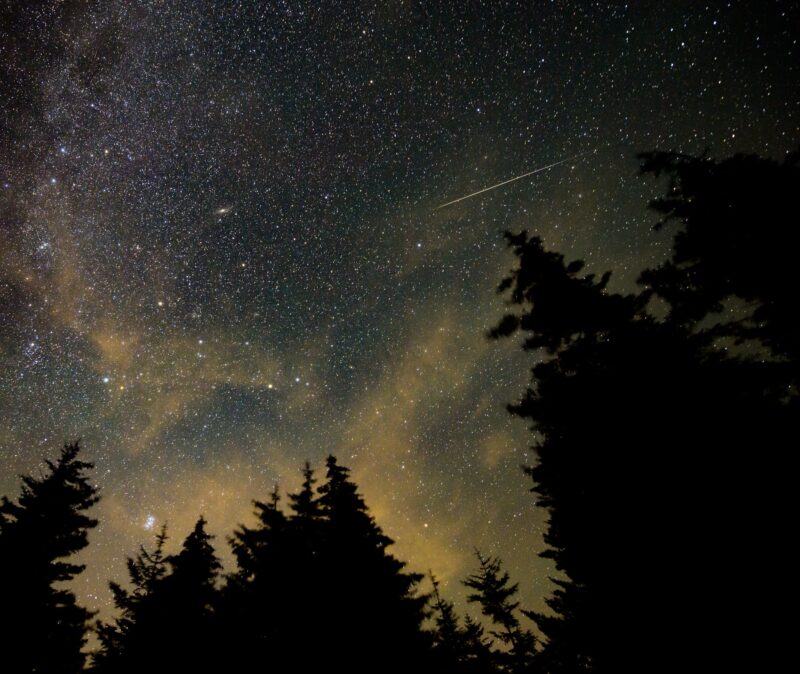 Astronomia: duas chuvas de meteoros vão iluminar o céu no fim de julho
