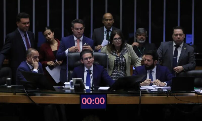 Brasília – Câmara aprova PL que reduz exigências para licenciamento ambiental