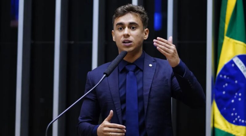 Brasília – Nikolas Ferreira entra com pedido de impeachment contra Dino