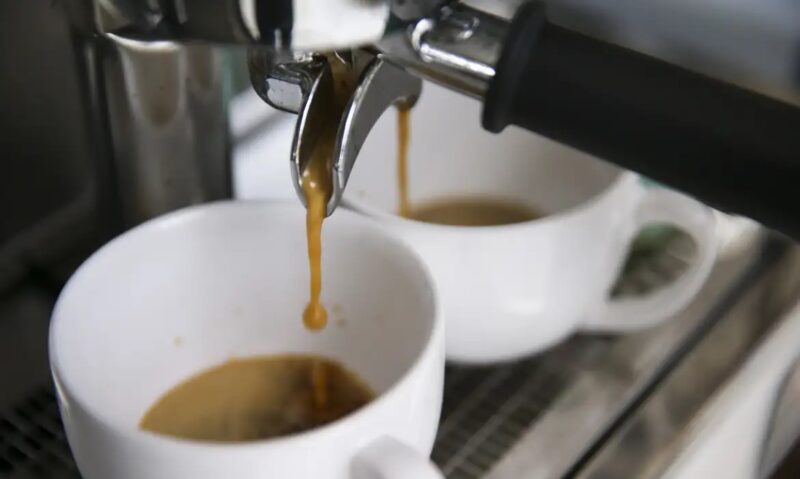 Economia – Preço do café dispara 80% e acumula maior alta desde 1994, diz IBGE