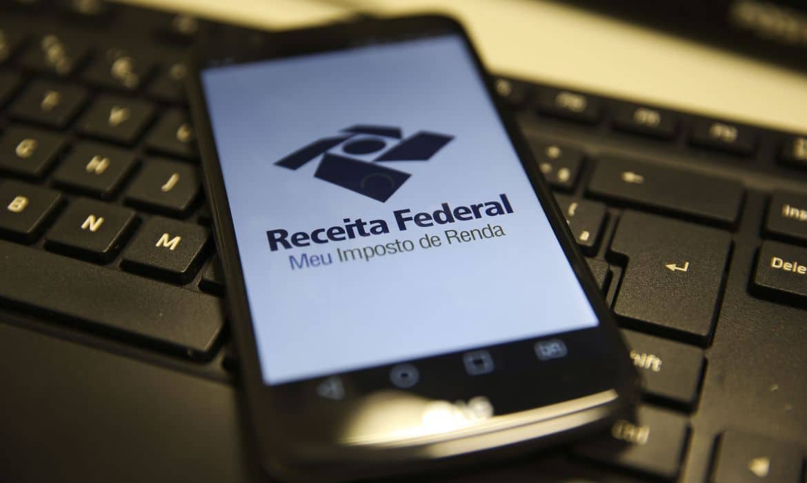 Economia – Receita recebe quase 14 milhões de declarações do IR em um mês