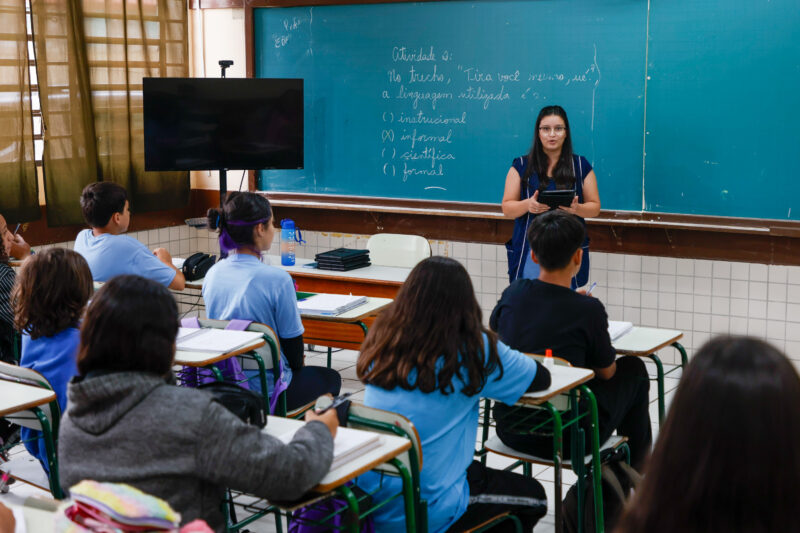 Educação – Governo anuncia convocação de mais 1.178 professores aprovados em concurso