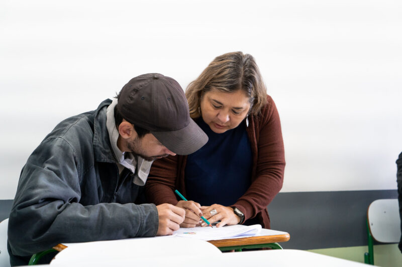 Nova chance para concluir os estudos: EJA abre inscrições para certificações on-line