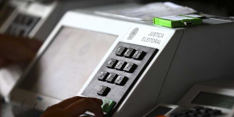 Brasil – TSE vai destruir 195 mil urnas eletrônicas
