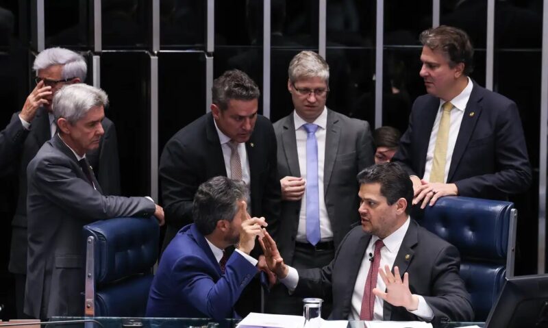 Brasília – Mesmo com apelos do governo, pautas-bomba são aprovadas no Senado