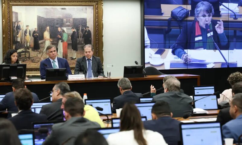 Brasília – Comissão da Câmara aprova redução da maioridade penal para 16 anos