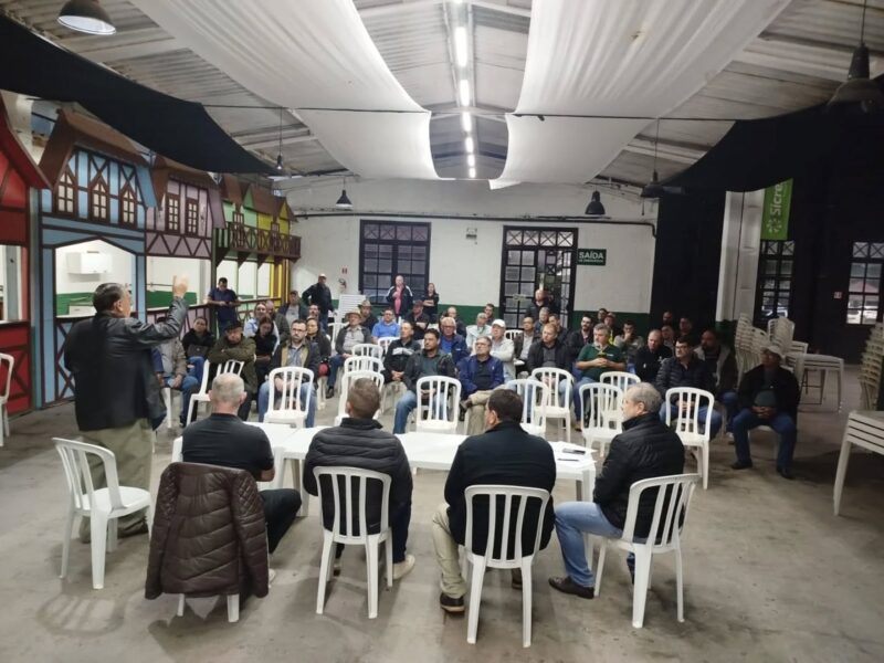 Marechal – CCO da Expo Rondon 2026 se reúne com representantes das equipes que irão assar boi no rolete