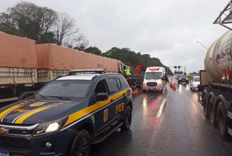 Paraná – Pai vê filho morrer em acidente entre caminhões na BR-277